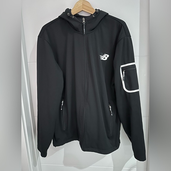 New Balance: Men's Light Jacket- Size Medium - Picture 1 of 13